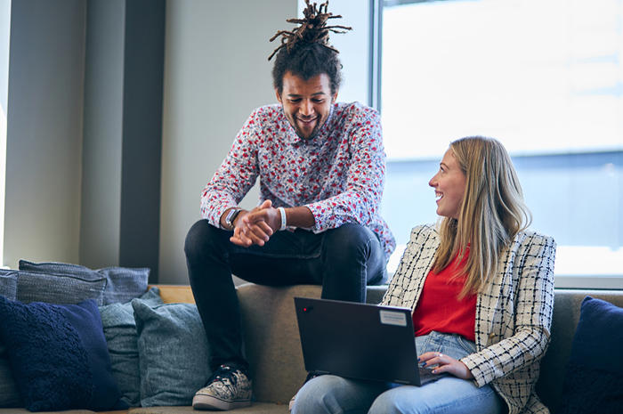 NM Interns Campusinside Group B 3689 Low