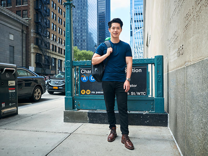 NM NYC Campus Oliver B 2349 700X465