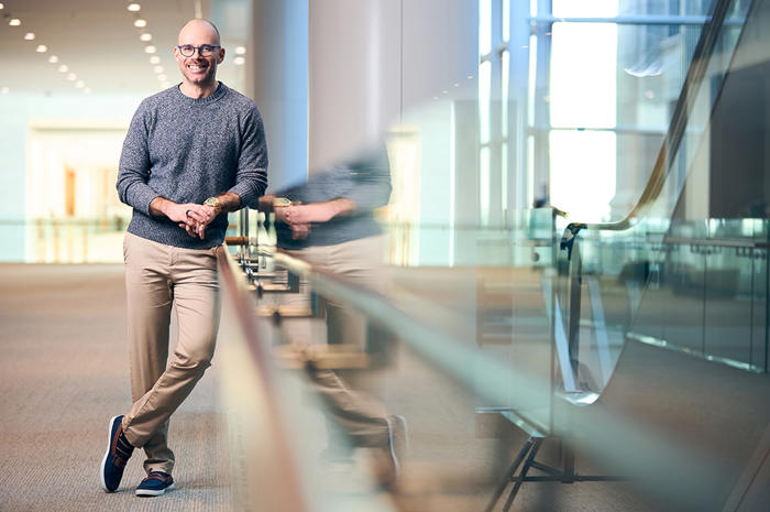 NM Ryangreene 8933 Low (1)